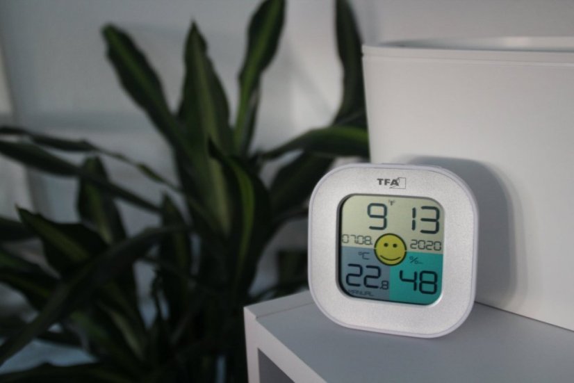 Digitální teploměr s vlhkoměrem TFA 30.5050.54 - stříbrný