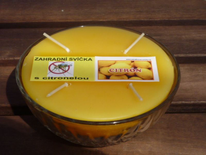 Zahradní vonná svíčka ve skle - 4 knoty - citrón